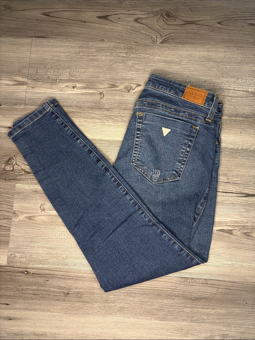 GUESS Medium Blue Denim Jeans with Signature Patch